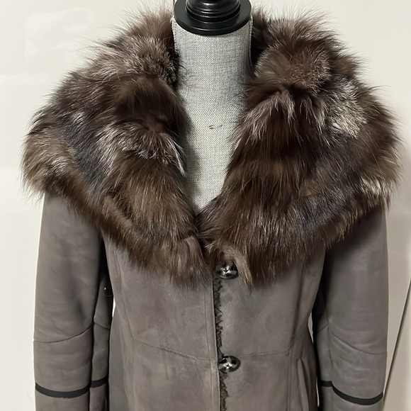 LAUNDRY NWOT Faux Shearling and Fur Coat Taupe, Size M - Picture 2 of 13